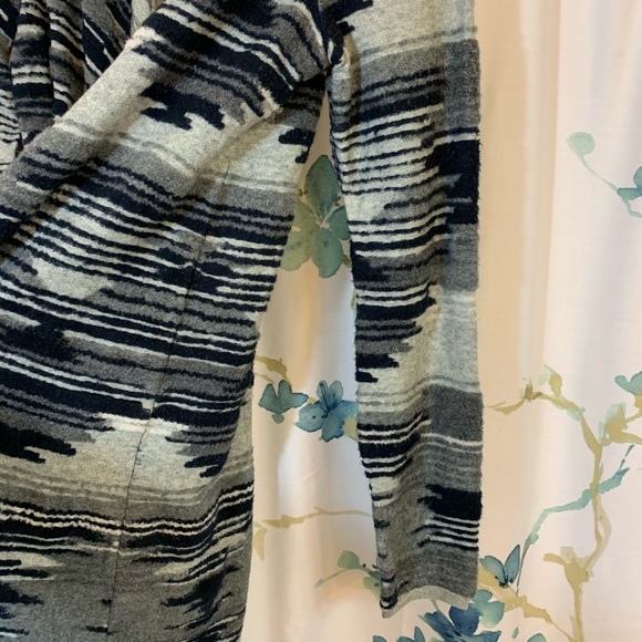 Lucky Brand Pattern Cardigan - Picture 4 of 8